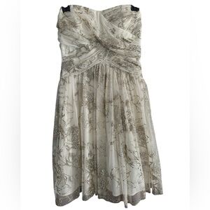 Beautiful HAILEY ADRIANNA PAPELL Strapless Cream and Gold Shimmer party Dress